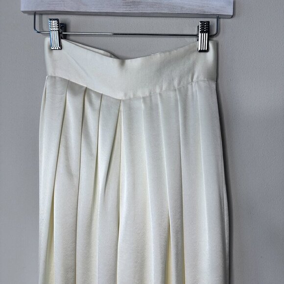 Carmen Marc Valvo Ivory Silky Satin Pleated High Rise Wide Leg Pants Size 2 - Picture 2 of 7